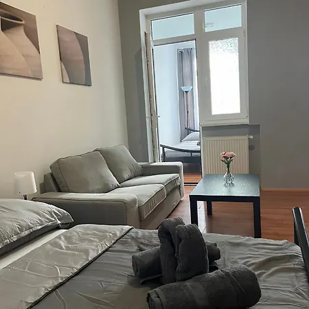 1st Plaza Appartement